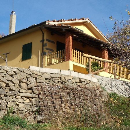 Agriturismo Prato Fiorito باني دي لوكا المظهر الخارجي الصورة